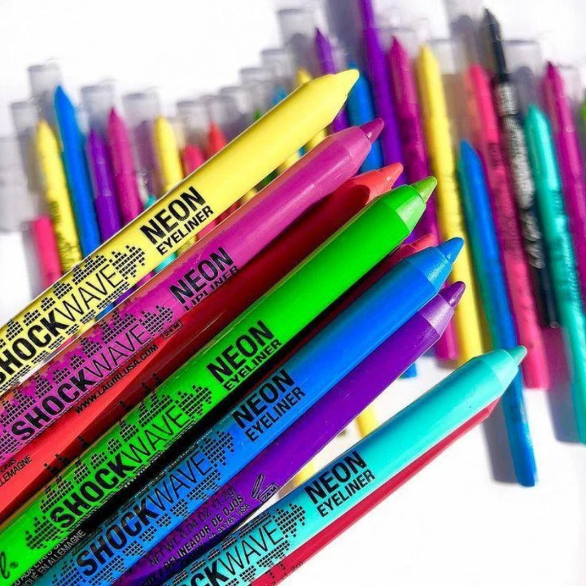 Delineador De Ojos Shockwave Neon EyeLiner L.A. Girl